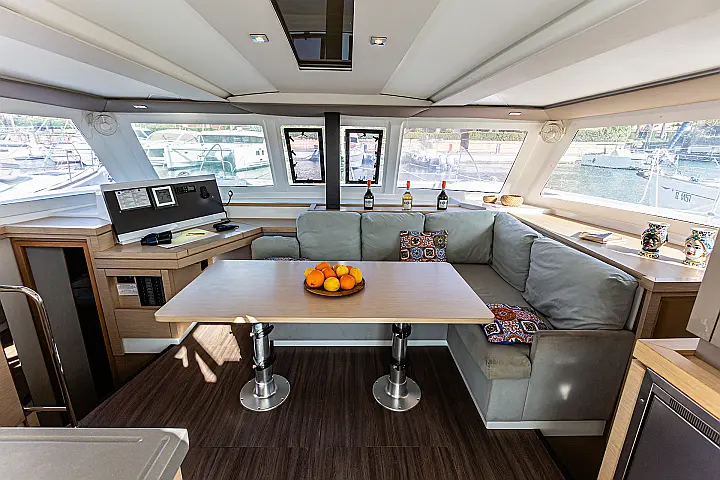 Lucia 40 - 