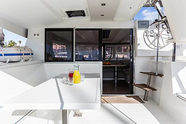 Lucia 40 - 