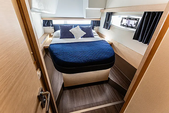 Lucia 40 - 