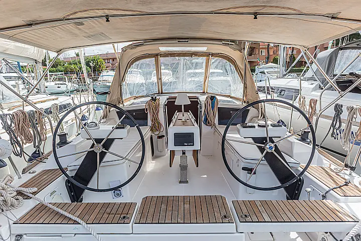 Dufour 360 Grand Large 2.20 draft - 