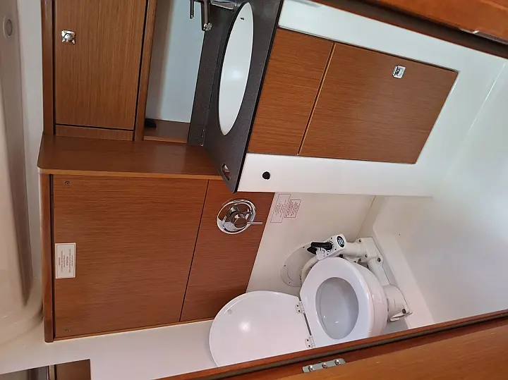 Bavaria Cruiser 51 - 