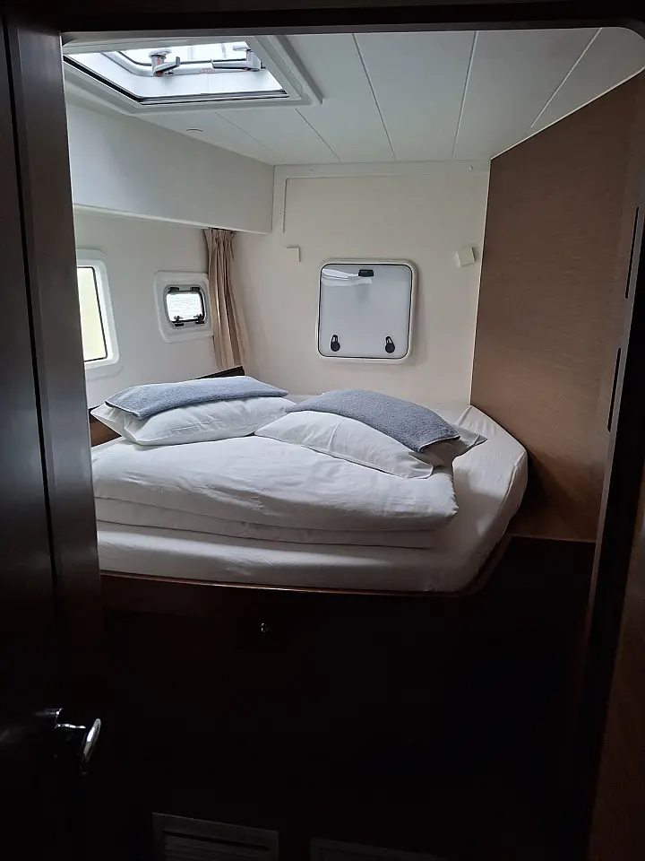 Lagoon 42 - 
