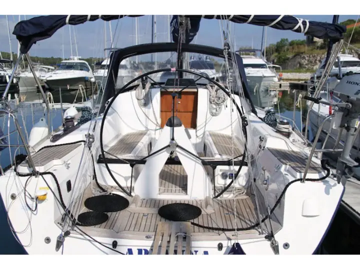 Elan 410 performance - exterior