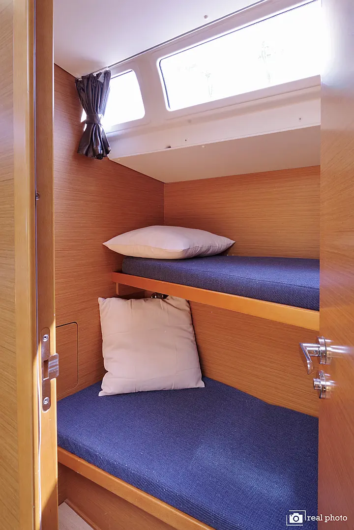 Sun Odyssey 519 - 