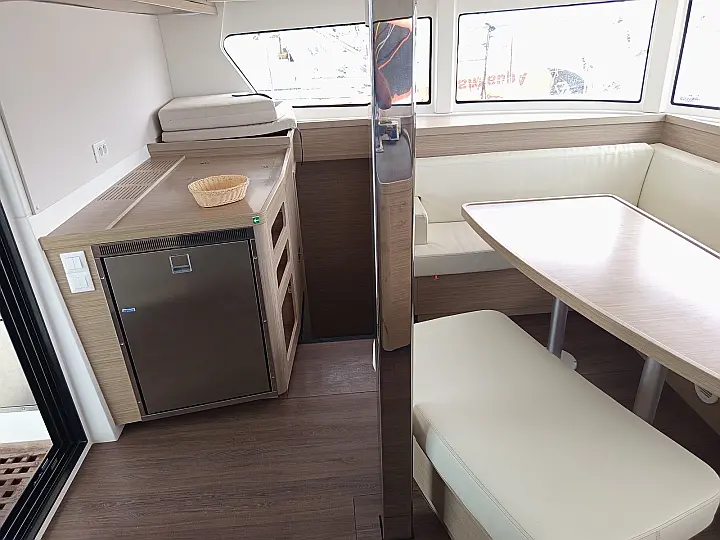 Lagoon 42 - 
