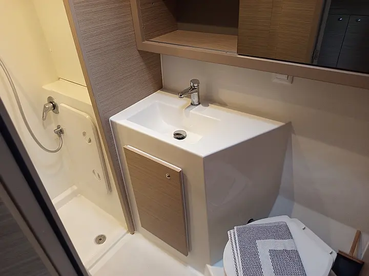 Lagoon 42 - 
