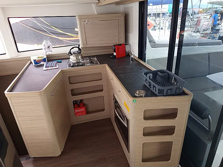 Lagoon 42 - 