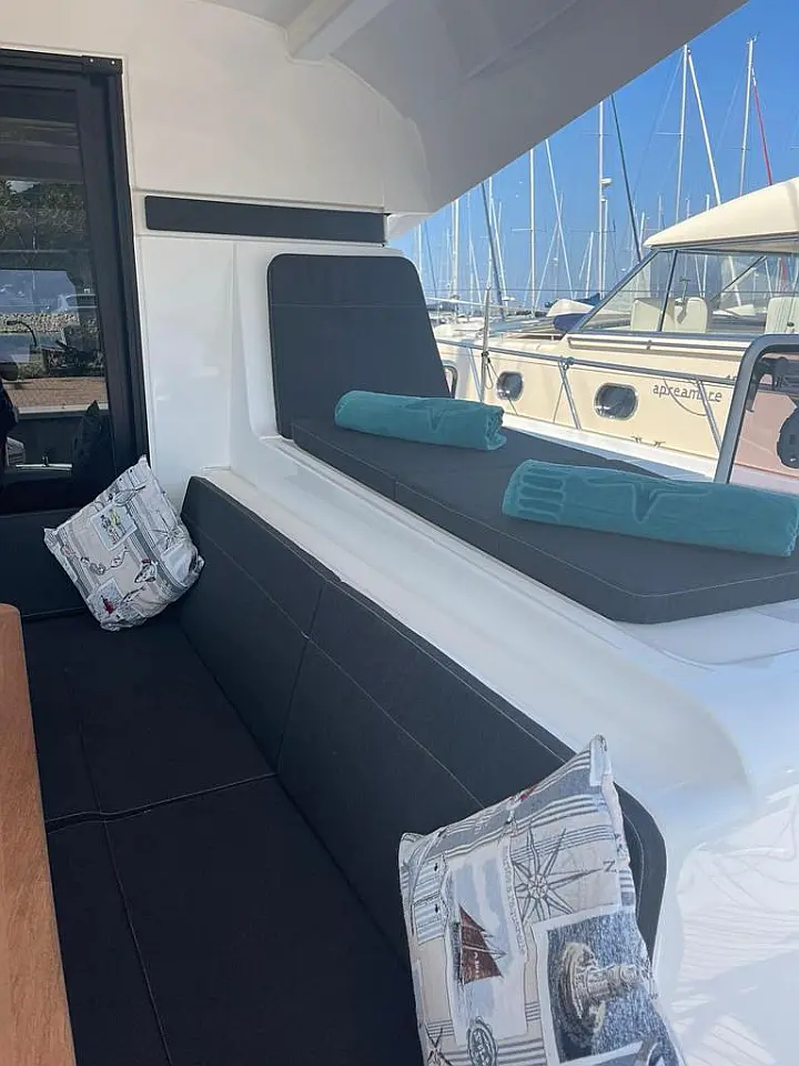 Lagoon 42 - 