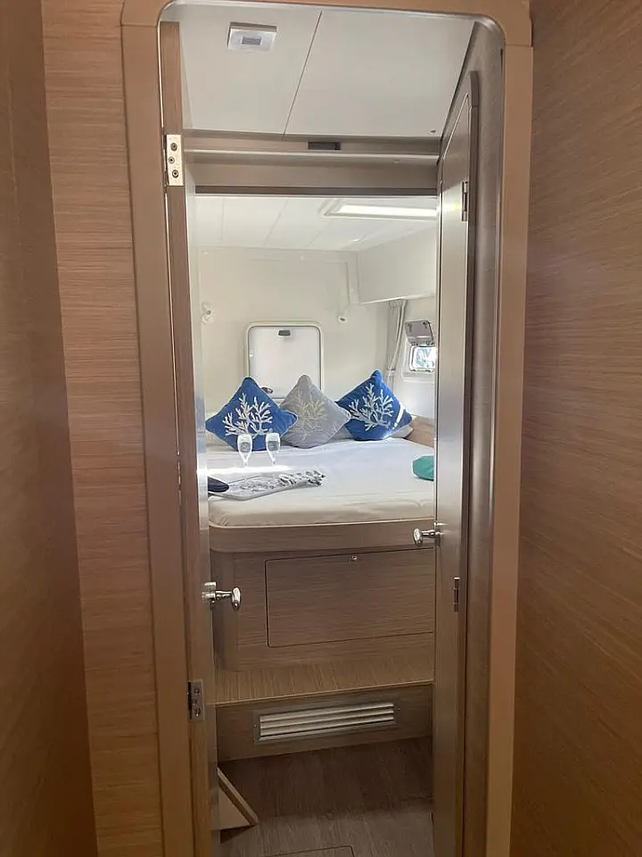 Lagoon 42 - 