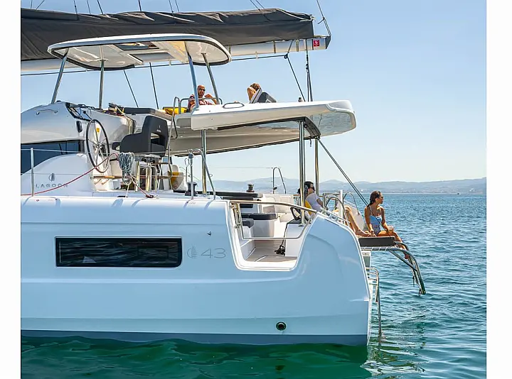 Lagoon 43 - 