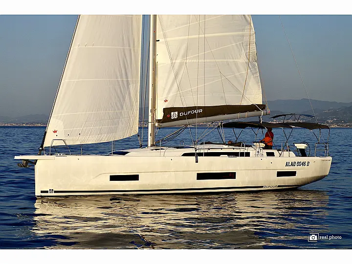 Dufour 470 - External image