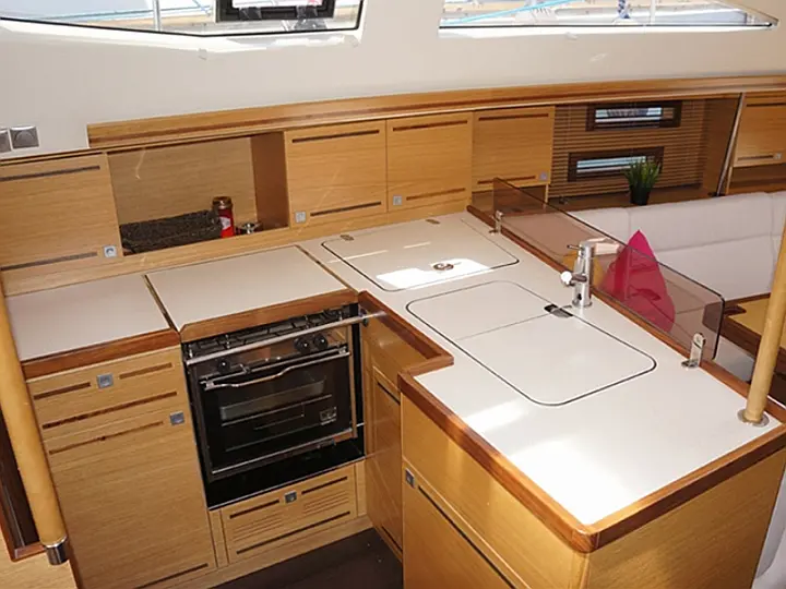 Elan 394 impression - interior