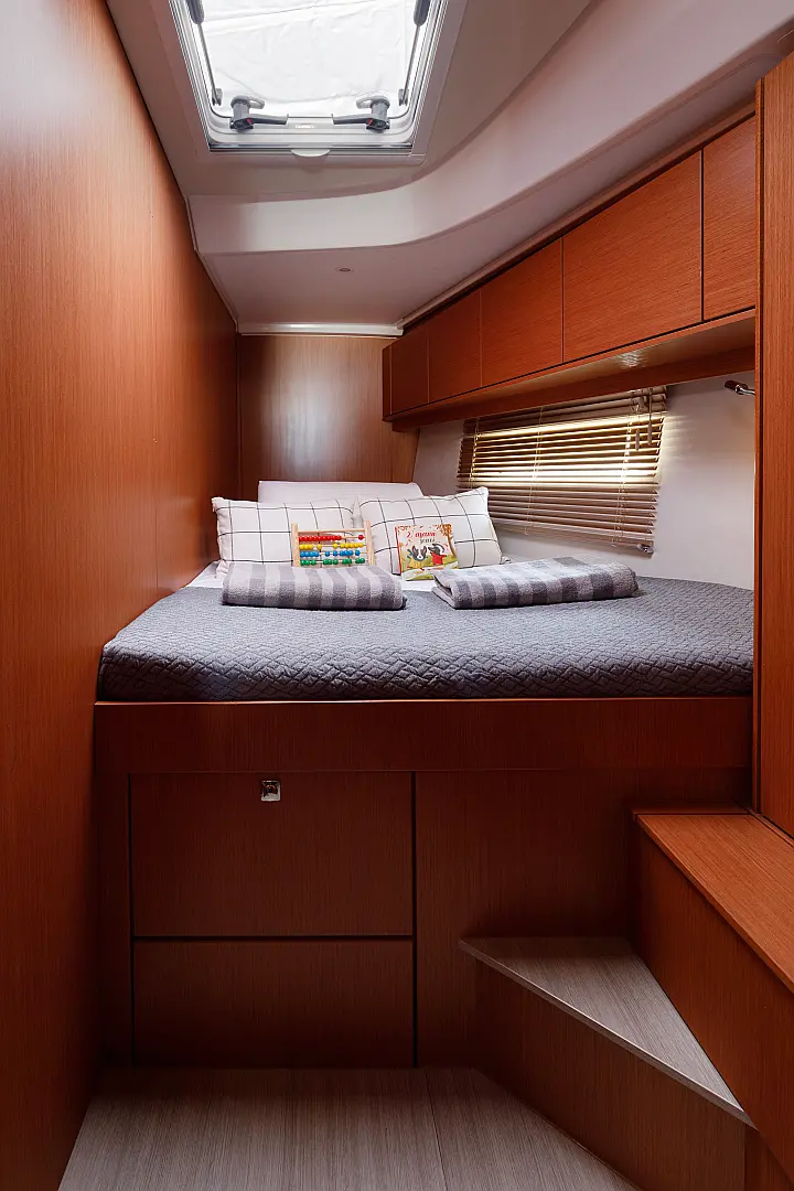 Bavaria C46 - 
