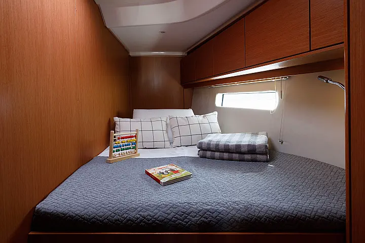 Bavaria C46 - 
