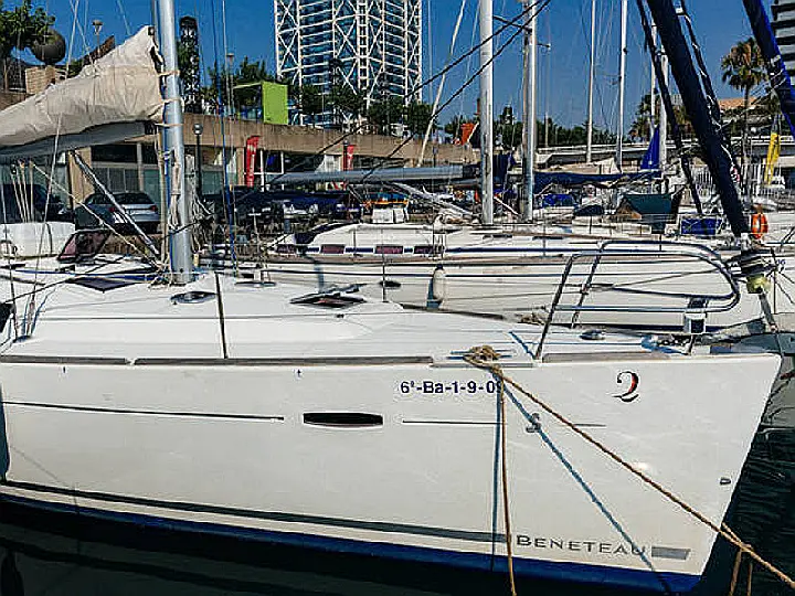 Beneteau Oceanis 43 - exterior