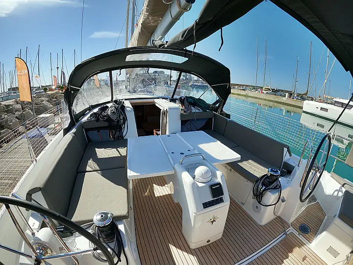 Sun Odyssey 490 - 