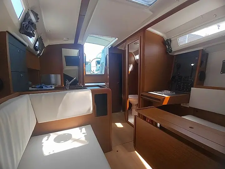 Sun Odyssey 349 - 