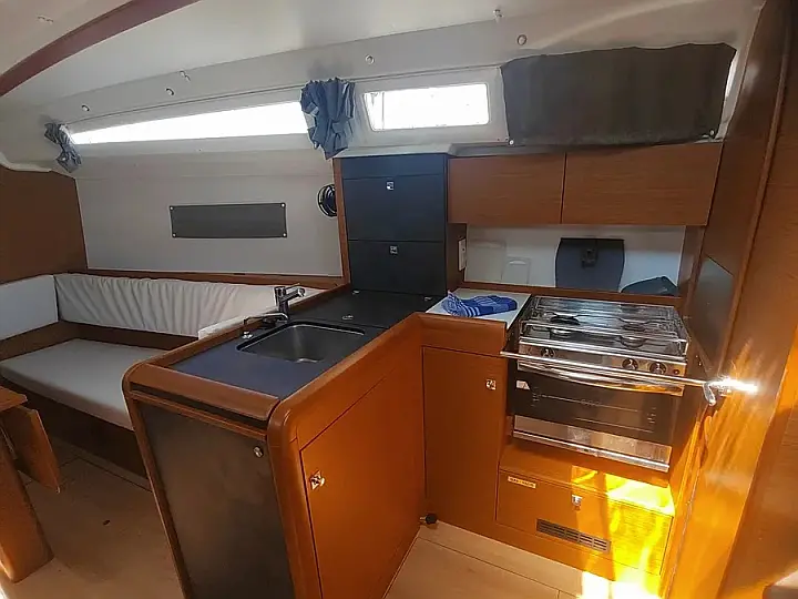 Sun Odyssey 349 - 
