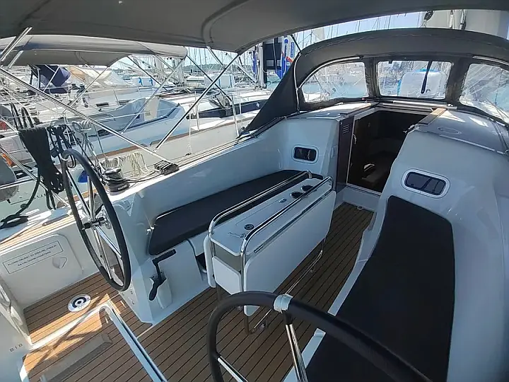 Sun Odyssey 349 - 