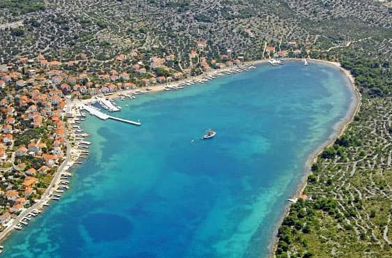 Day 6: Kaprije – Murter; 16 NM 