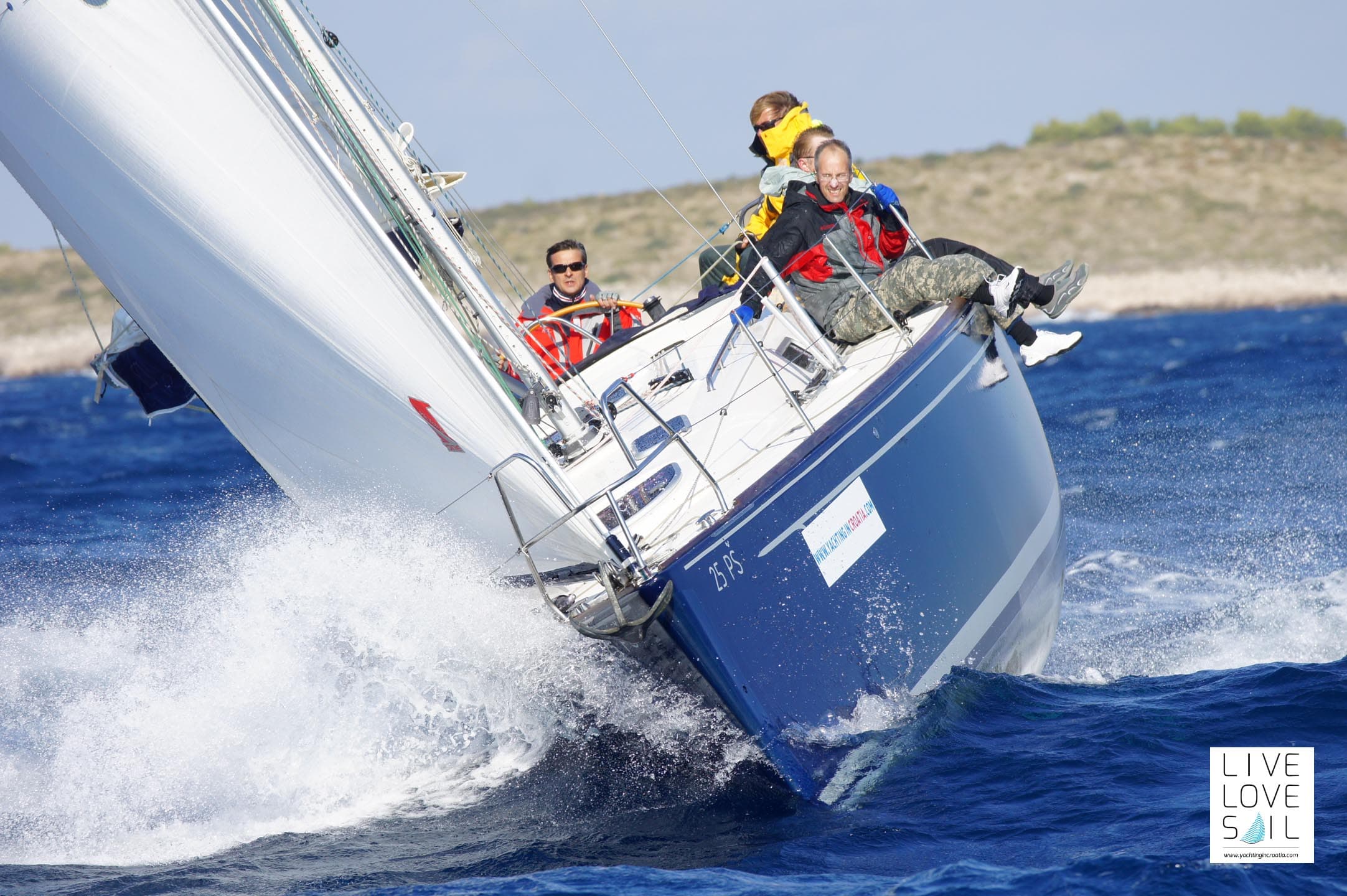 Can I go on Sailing Holiday without Sailing Experience