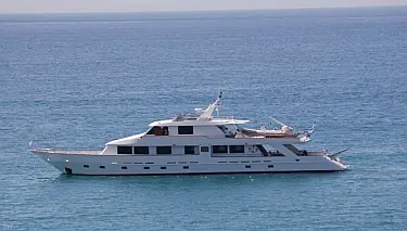 Perama Shipyards 102